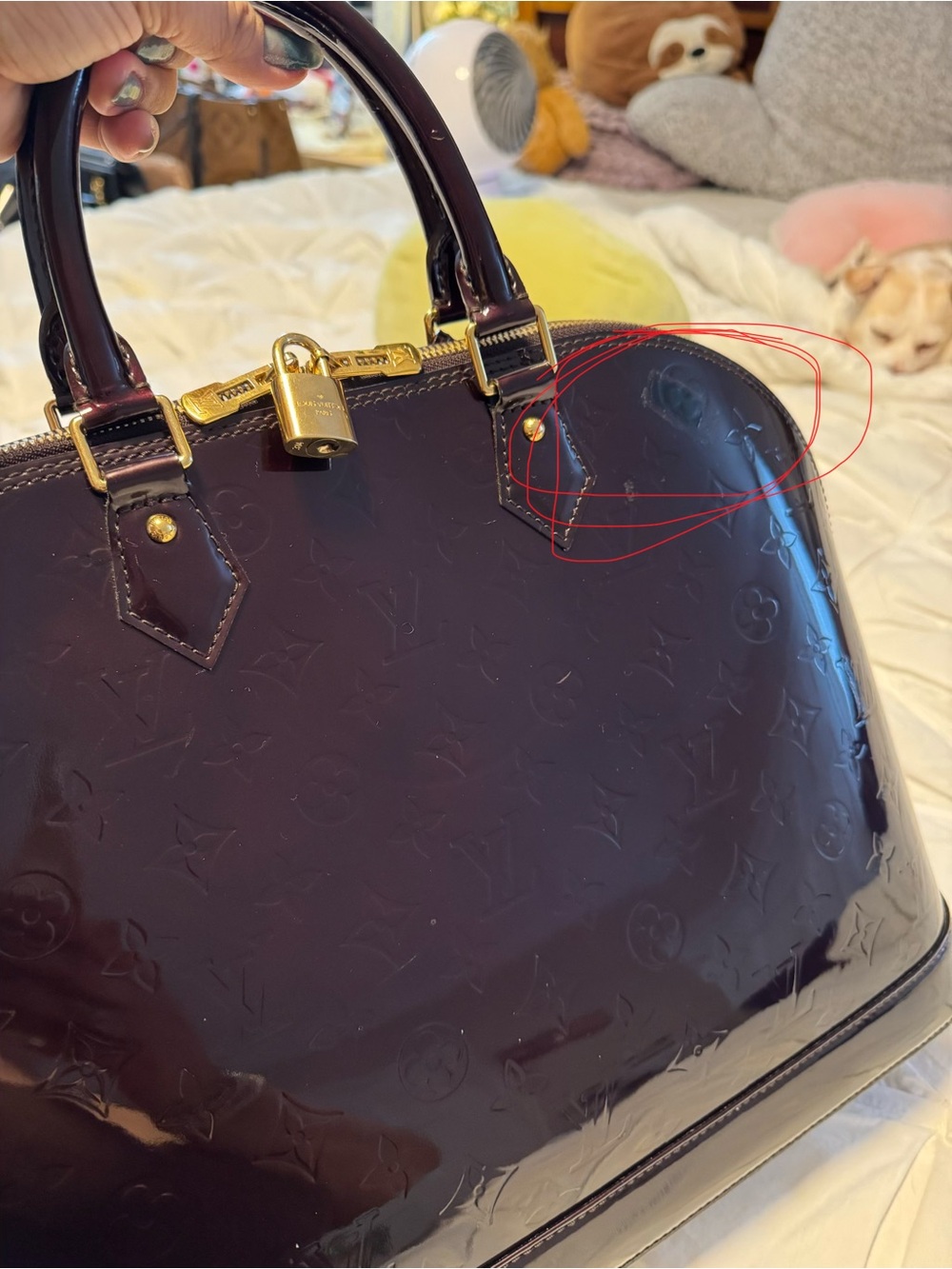 Louis Vuitton Vernis Alma GM Satchel in Deep Plum - Picture 9 of 10